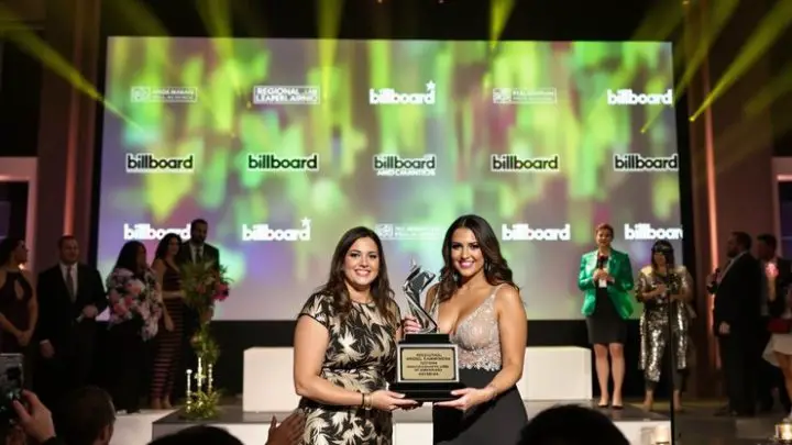 Etiqueta de Airplay Regional Mexicano: 7 claves del triunfo de UMLE en Billboard Latin Power Players 2025