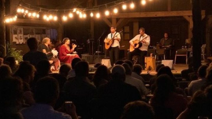 Peñitas Medaneras: un viaje al corazón de la tradición en el Médano de Oro